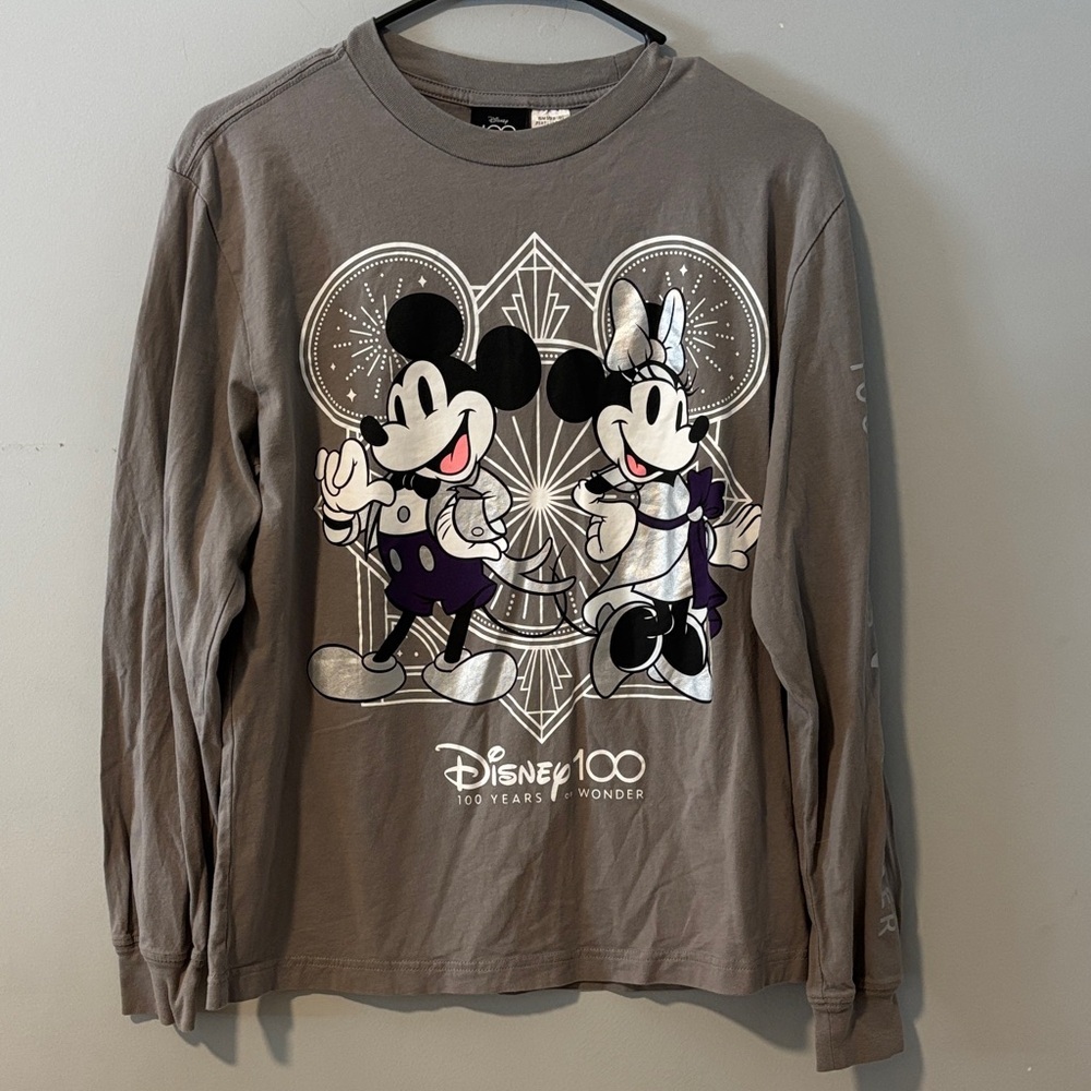 Disney 100 Years of Wonder Mickey Minnie Long Sleeve‎ Graphic Tee Gray Small